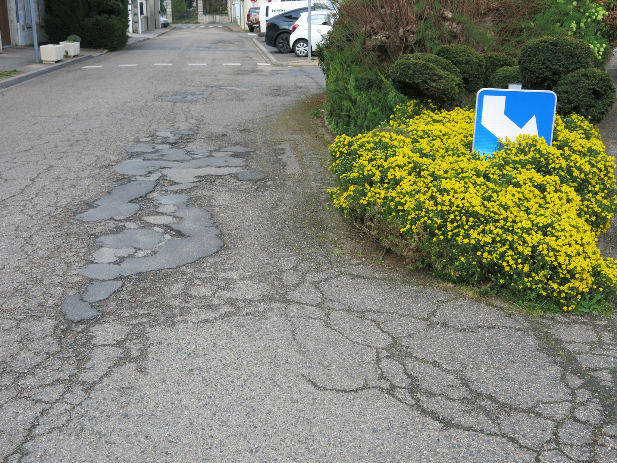 Route dégradée à Gannat